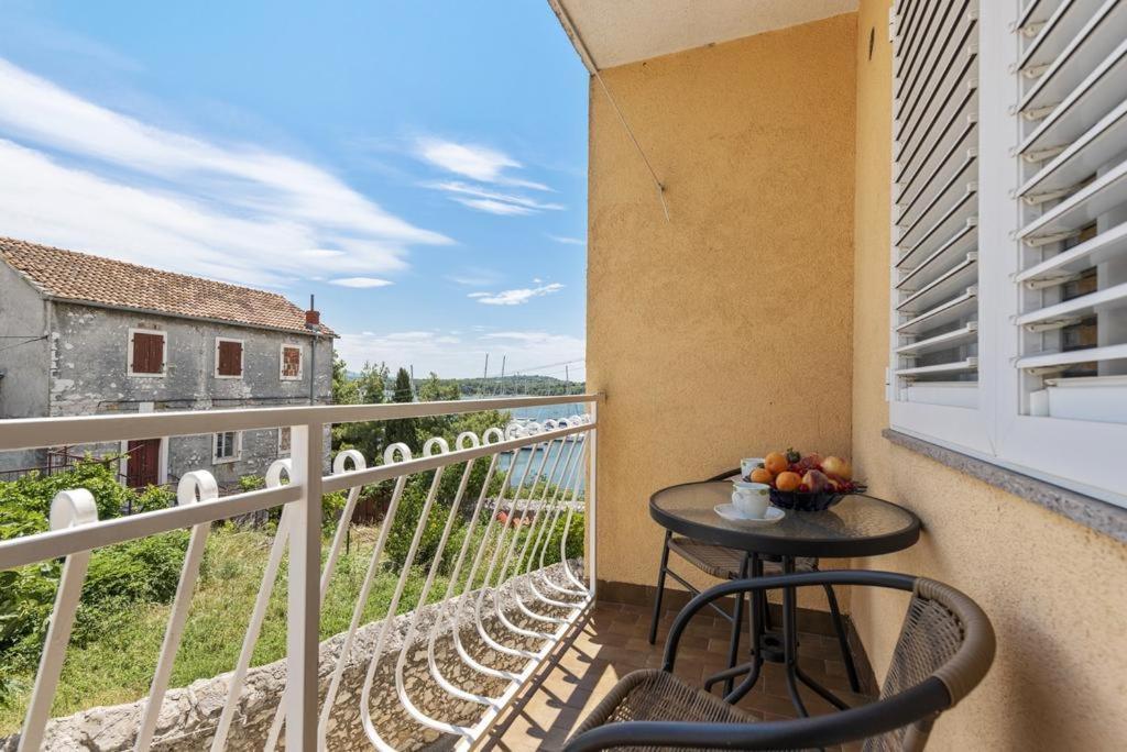 Apartments Tara, Sibenik - Mandalina Luaran gambar