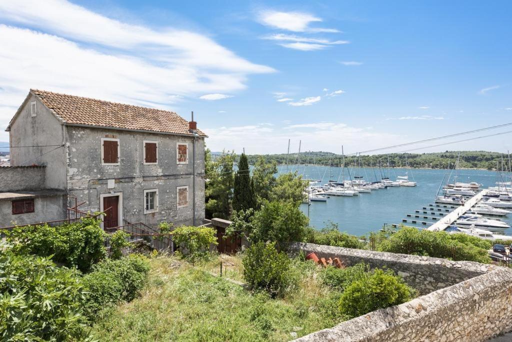 Apartments Tara, Sibenik - Mandalina Luaran gambar
