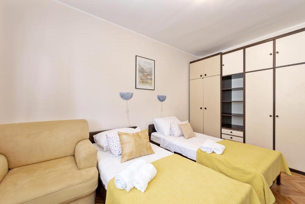 Apartments Tara, Sibenik - Mandalina Luaran gambar