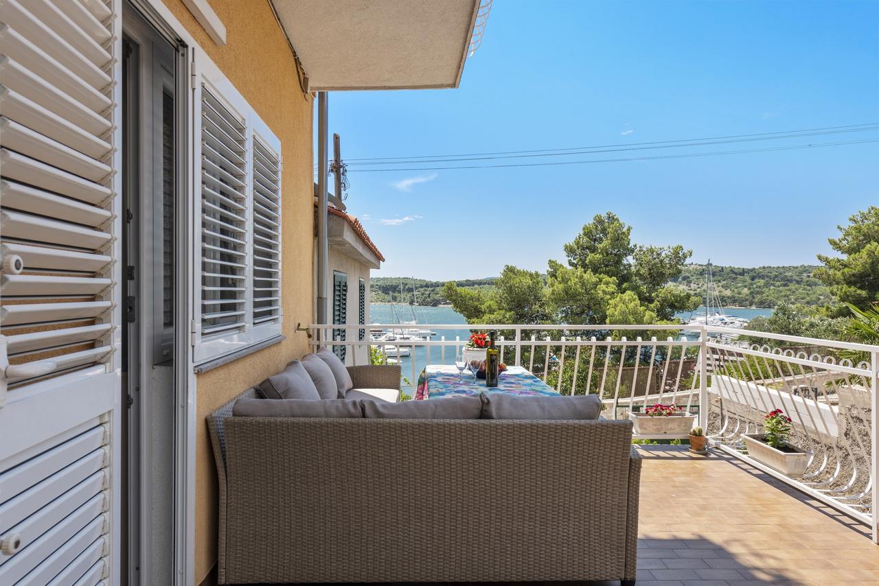 Apartments Tara, Sibenik - Mandalina Luaran gambar